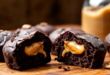 Bolinhos de brownie recheados